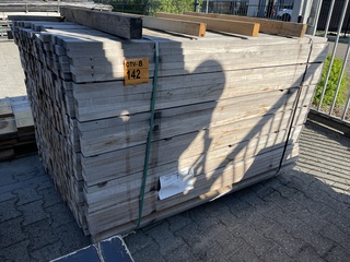 Ca. 73x Ipé hardhouten planken fijnbezaagd, 27x50mm, lengte 155cm